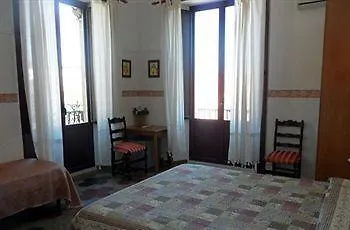 Floresta Bed & Breakfast 3*