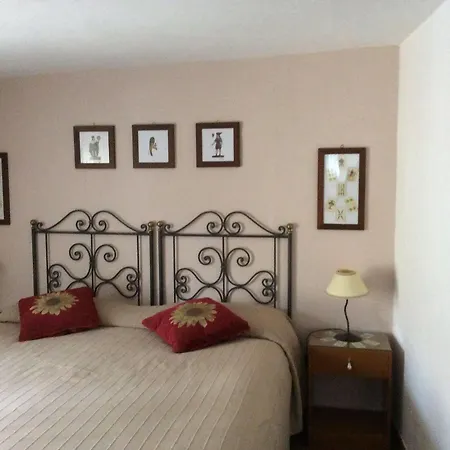 Floresta Bed & Breakfast 3*