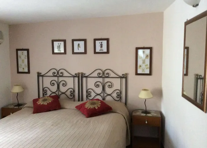 Floresta Bed and Breakfast 3*